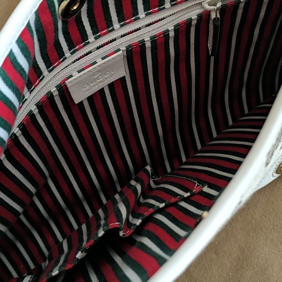 ✨ Authentic Gucci ✨ - Picture 4 of 16